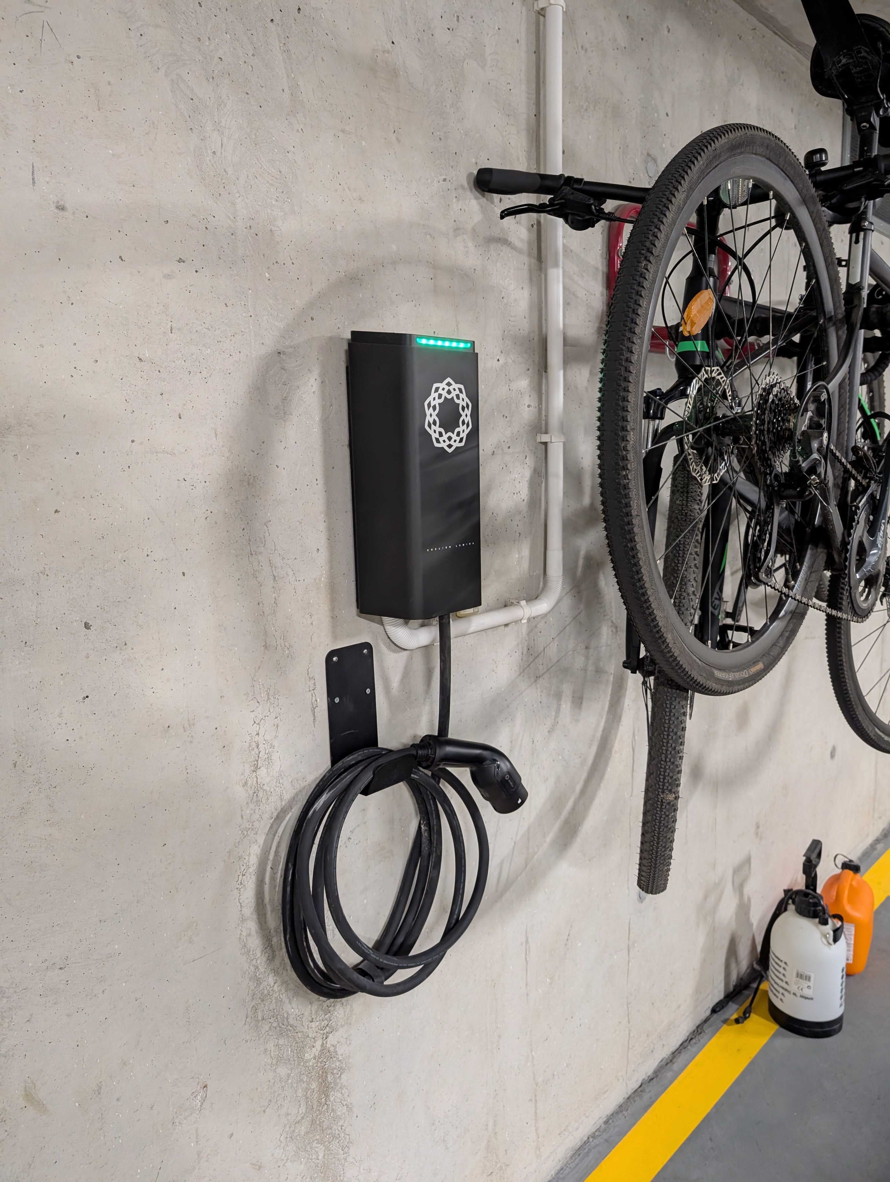 Realizacja: EV charging infrastructure for 12 points in Łódź, Łódź · housing community, ul. Zakładowa 87 A-H